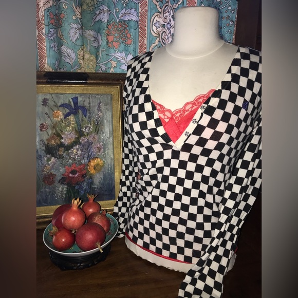 VOLCOM black and white check size small ladies knit top MOD - Picture 3 of 17